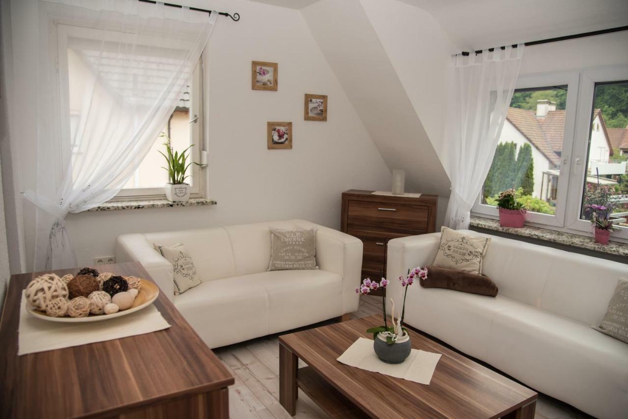 Ferienwohnung "Hirsch Huesli" Schopfheim Bagian luar foto